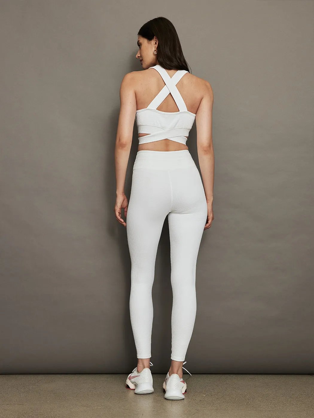 Advantage Sports Bra - White