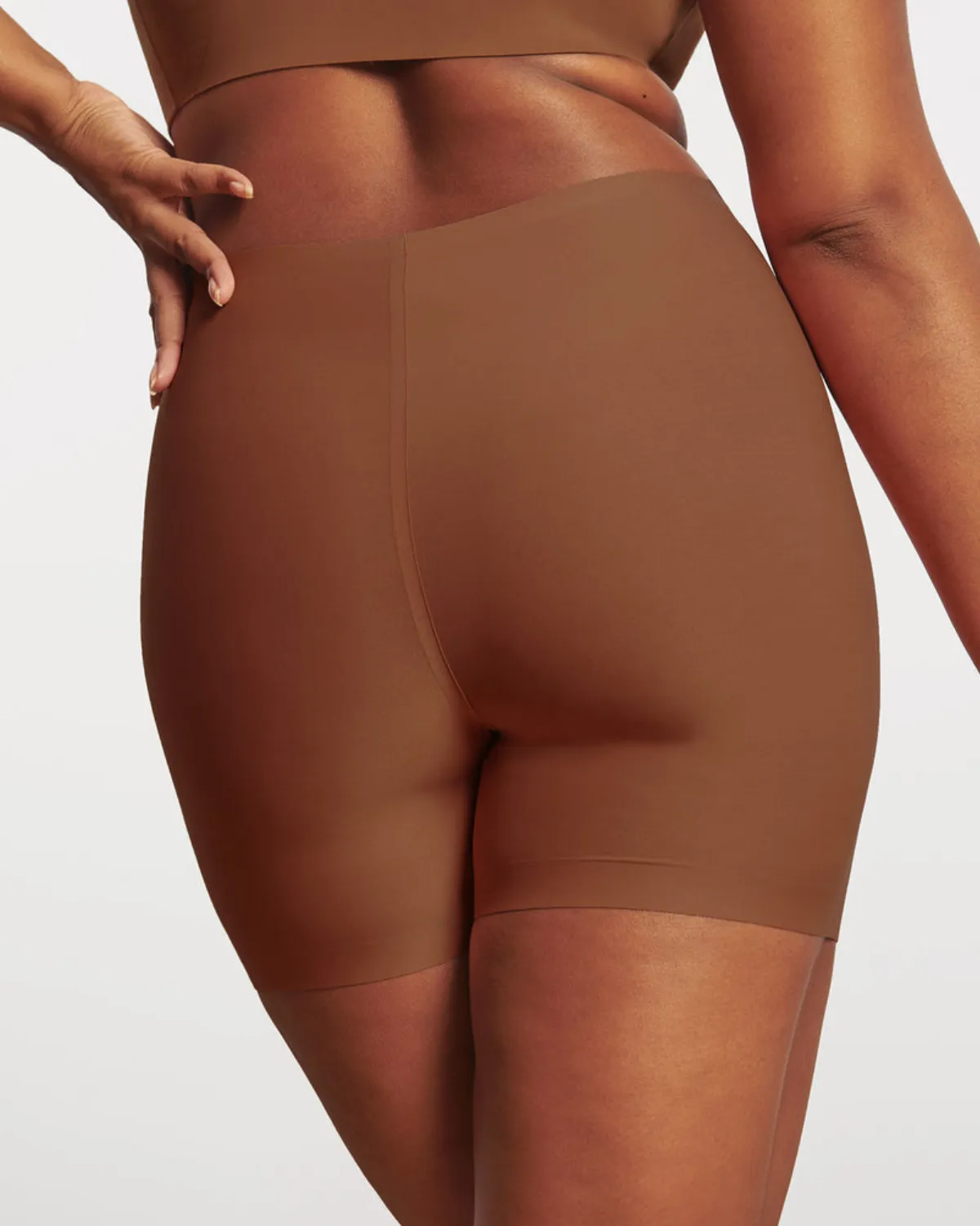 Evelyn & Bobbie Longline Girlshort (More colors available)