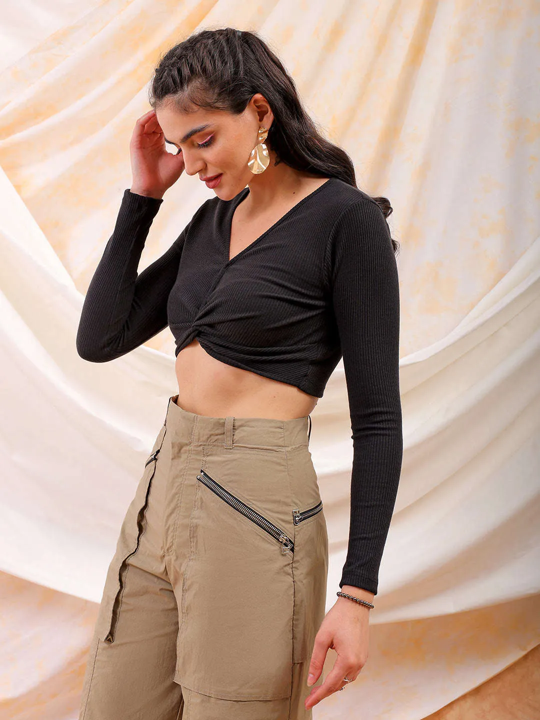 Freehand Women Black Fitted Solid V-Neck Regular