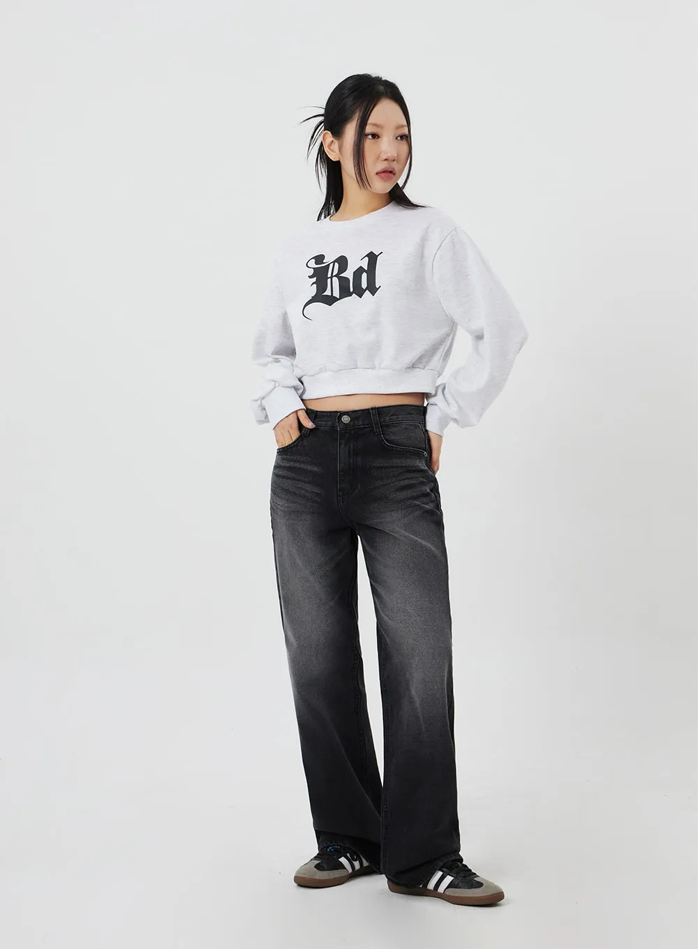 Mid-Rise Bootcut Jeans CF327