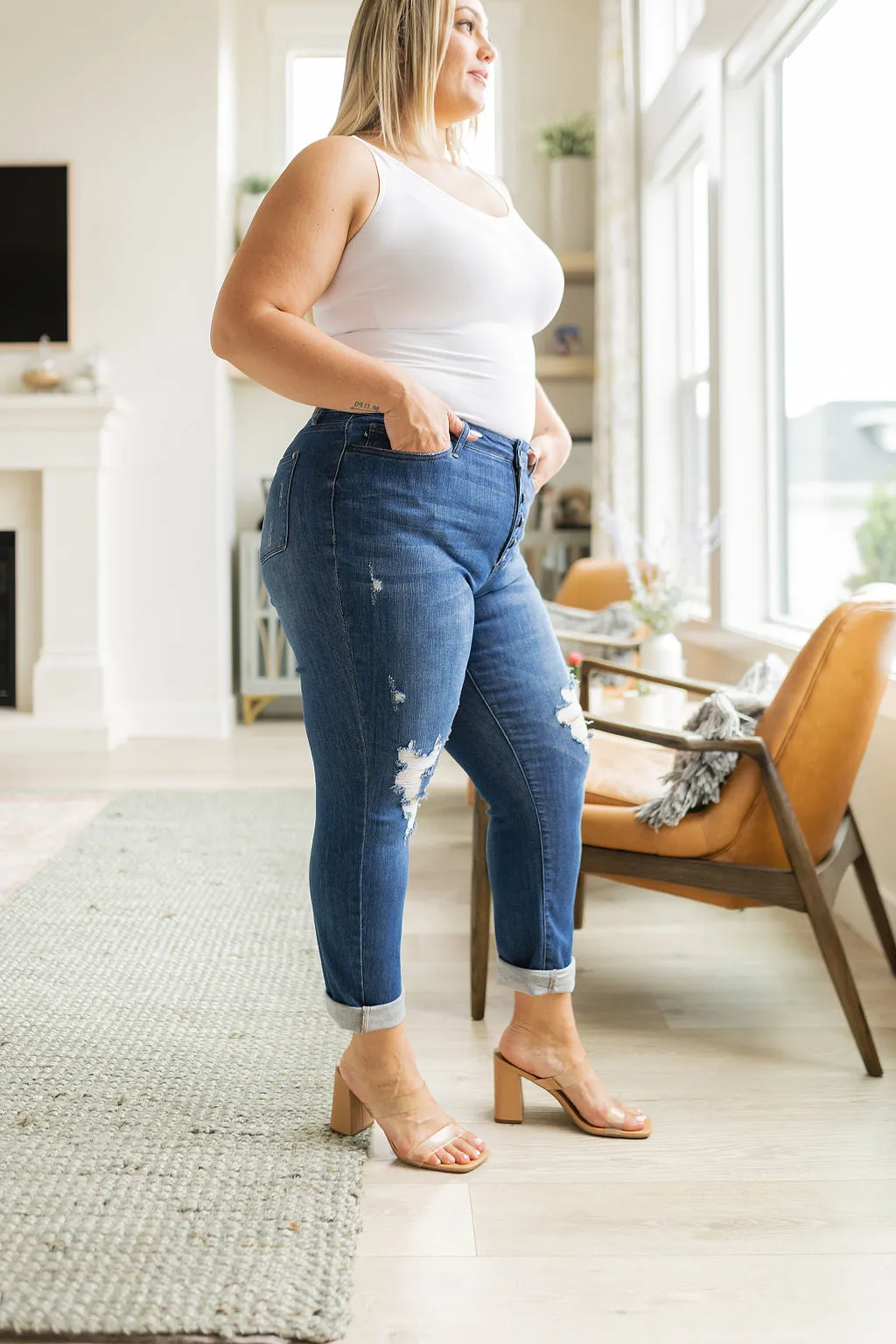 ONLINE EXCLUSIVE JUDY BLUE Colt High Rise Button Fly Distressed Boyfriend Jeans