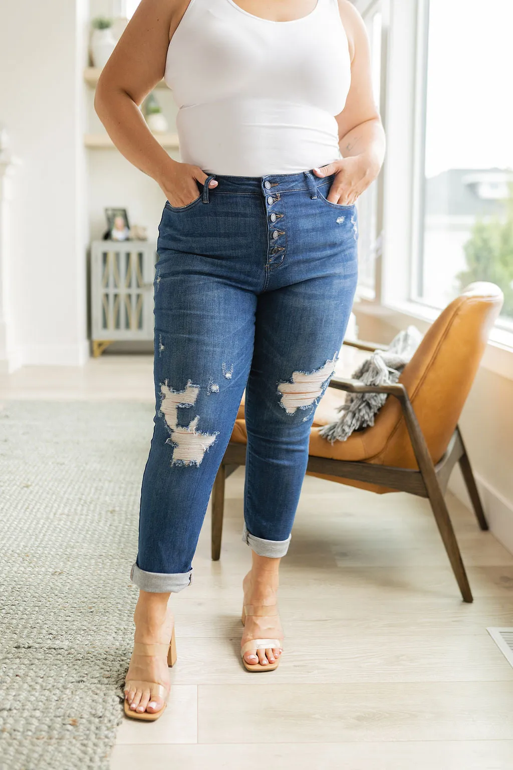 ONLINE EXCLUSIVE JUDY BLUE Colt High Rise Button Fly Distressed Boyfriend Jeans